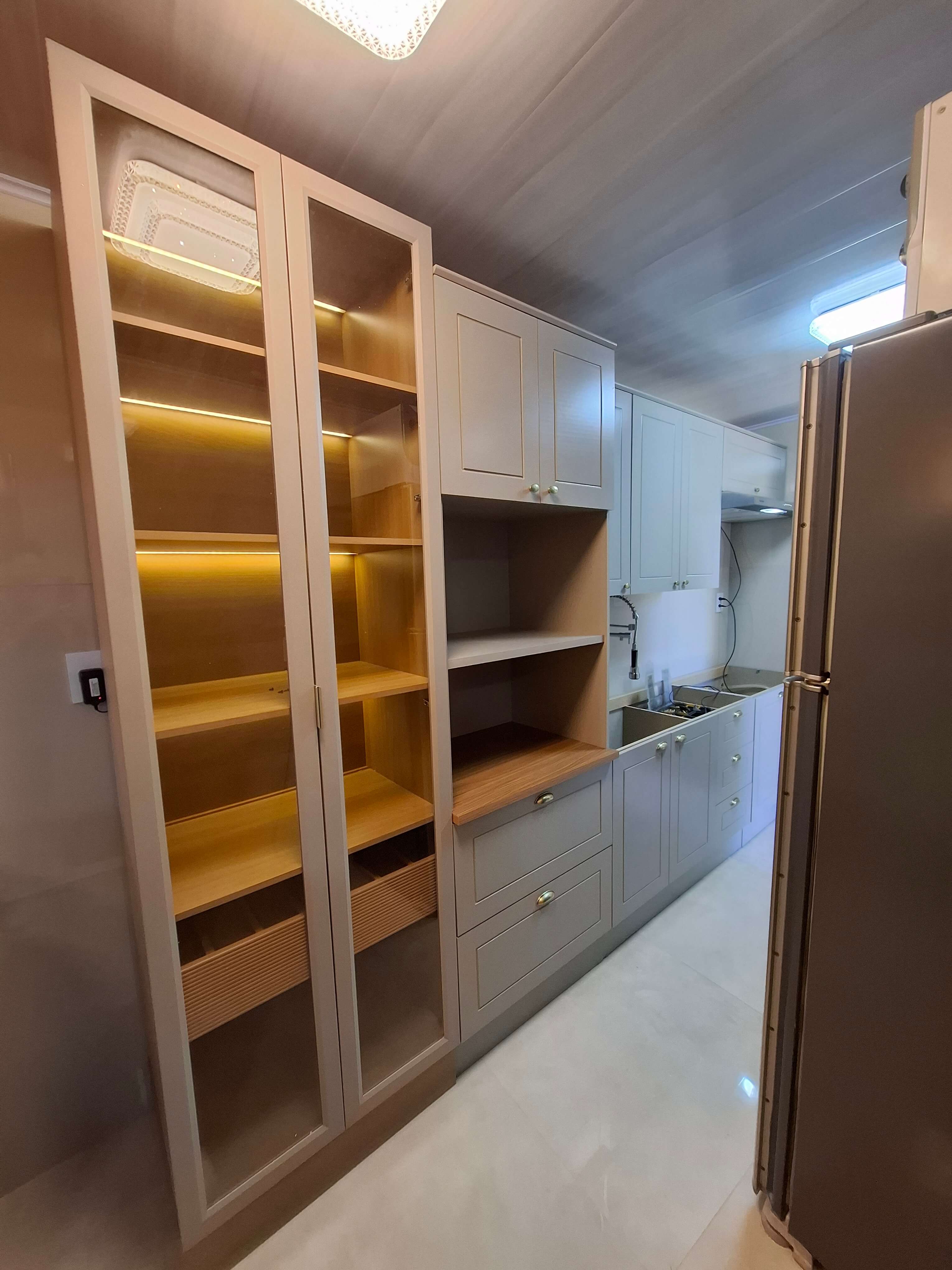 Montagem de móveis modulados de alto padrão